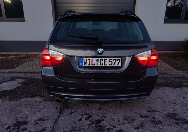 BMW Seria 3 cena 17600 przebieg: 227818, rok produkcji 2006 z Starachowice małe 172